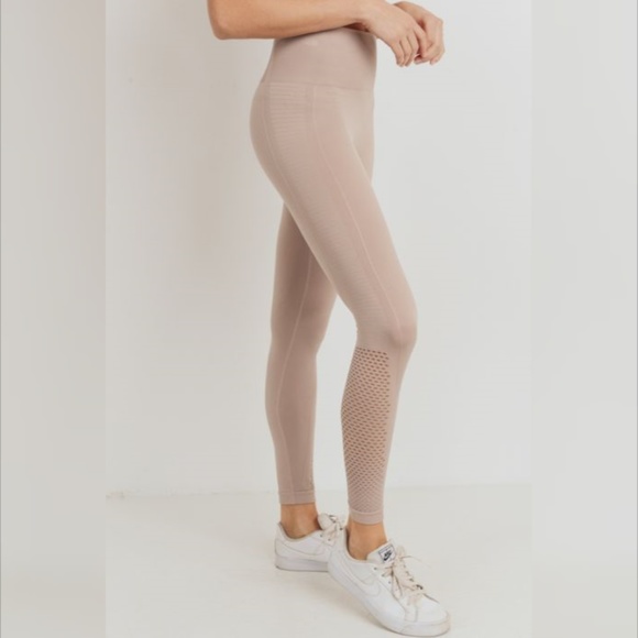 Ribbed and Perforated Seamless Highwaist Leggings - Picture 1 of 7
